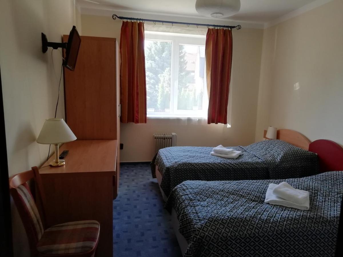 Villa Andy Прага Екстер'єр фото